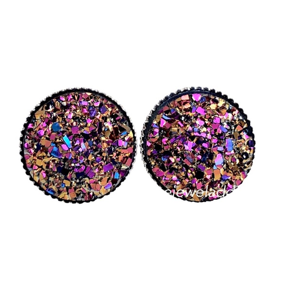 thejeweladdict Jewelry - 3 for 15🎀 flat magenta gold flat faux Druzy studs